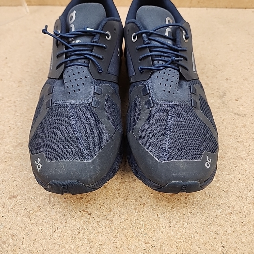 On Cloud 5 Women’s Size 9 Running Shoes Blue/Navy Swiss Engineering Used - Picture 5 of 10